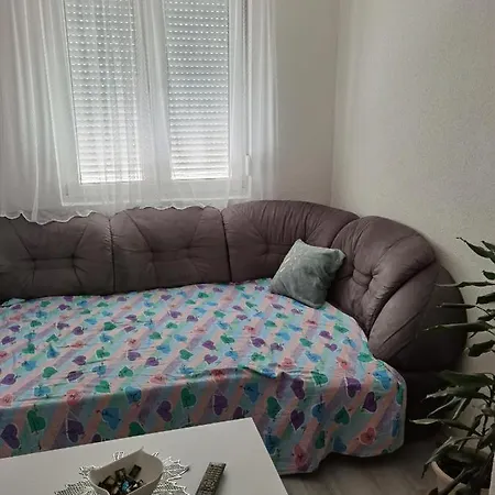 Apartmens Sara Daire Bosanska Krupa